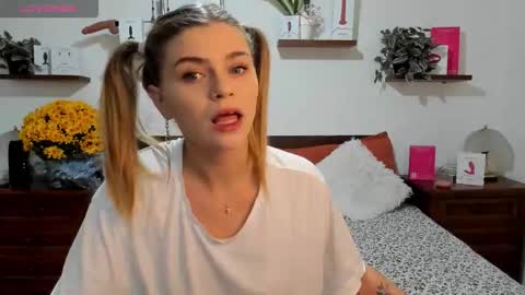 Snapshot of haleyreedme chatting on October 2025 07:53:01 AM Haley online show from October 2025 07:53:01 AM