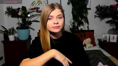 Snapshot of haleyreedme chatting on November 2025 08:15:01 AM Haley online show from November 2025 08:15:01 AM