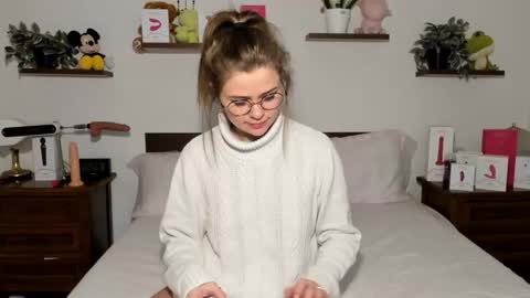 Snapshot of haleyreedme chatting on February 2026 06:58:01 AM Haley online show from February 2026 06:58:01 AM