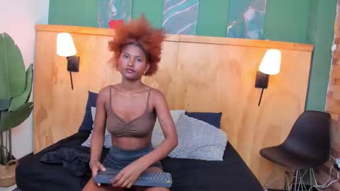 Snapshot of halleylorens chatting on October 2025 07:12:01 PM Halley Lorens online show from October 2025 07:12:01 PM