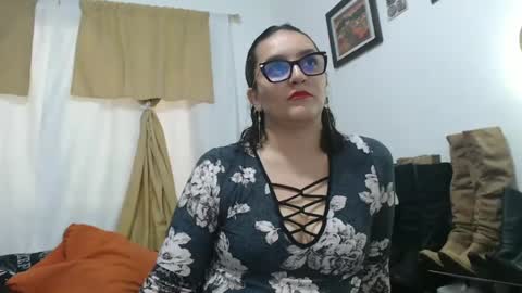 hammer9247 online show from September 2025 06:09:02 PM