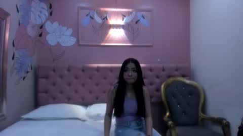 Hamvanessa  online show from February 2026 12:57:02 PM