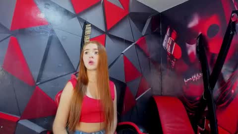 Hana and Zeta online show from November 2025 12:15:02 PM