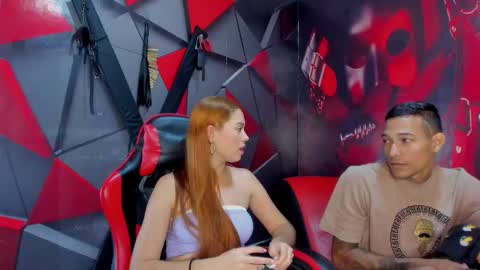 Hana and Zeta online show from December 2025 12:21:02 PM