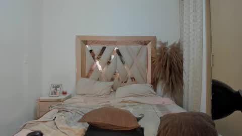 Hana Montes- online show from January 2025 02:07:02 AM