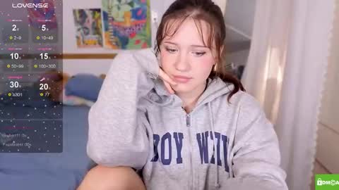 Snapshot of hanahwoods chatting on November 2025 01:32:02 PM hanahwoods online show from November 2025 01:32:02 PM