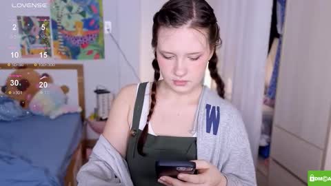 Snapshot of hanahwoods chatting on November 2025 02:24:01 AM hanahwoods online show from November 2025 02:24:01 AM