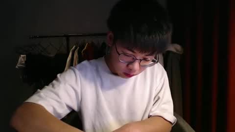 handsome_mannn online show from December 2024 06:49:01 PM