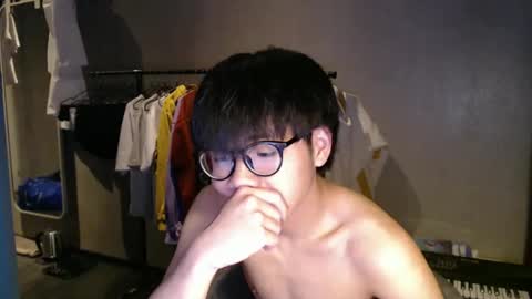 Snapshot of handsome_mannn chatting on May 2026 08:17:02 PM handsome_mannn online show from May 2026 08:17:02 PM