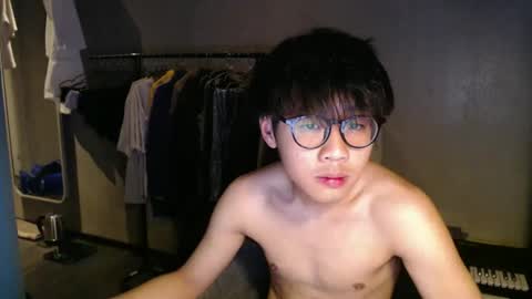 Snapshot of handsome_mannn chatting on May 2026 10:26:02 PM handsome_mannn online show from May 2026 10:26:02 PM