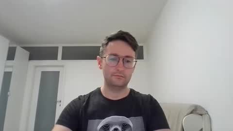 Snapshot of handsome_sasha chatting on November 2025 02:39:02 PM Sasha online show from November 2025 02:39:02 PM