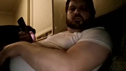 Snapshot of handsomedaddy198924 chatting on January 2026 08:39:02 AM Handsomedaddy198923 online show from January 2026 08:39:02 AM