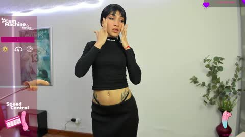 Snapshot of hanna_chloe chatting on May 2026 09:54:01 PM Sara online show from May 2026 09:54:01 PM