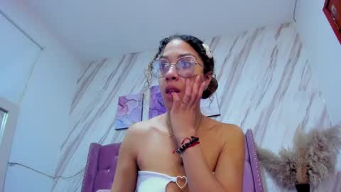 Snapshot of hanna_corne chatting on December 2024 11:50:02 AM HANNA online show from December 2024 11:50:02 AM