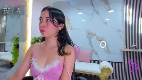 Hanna online show from November 2025 10:32:01 AM