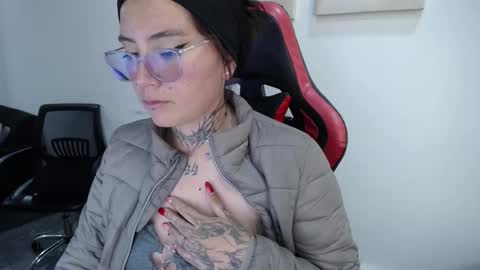 Snapshot of hanna_hot77 chatting on March 2026 08:14:01 PM mara online show from March 2026 08:14:01 PM