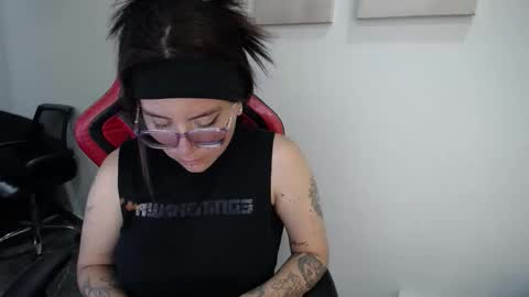 Snapshot of hanna_hot77 chatting on March 2026 09:20:01 PM mara online show from March 2026 09:20:01 PM