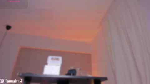 Snapshot of hanna_lee02 chatting on April 2026 12:07:02 PM Hanna Lee online show from April 2026 12:07:02 PM