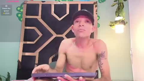 Snapshot of hanna_sebas chatting on July 2026 06:57:02 PM HANNA Y SEBAS online show from July 2026 06:57:02 PM