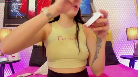 Hanna online show from November 2025 03:41:01 AM