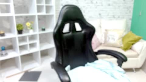 Hannah  online show from November 2025 11:16:02 AM