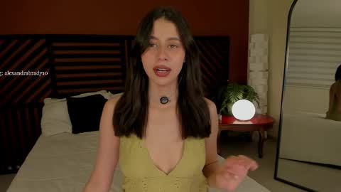 Snapshot of hannah_brady chatting on May 2026 10:15:02 PM Hannah online show from May 2026 10:15:02 PM
