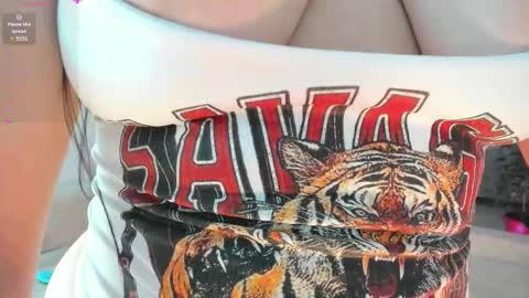 Hannah online show from November 2025 02:28:02 AM