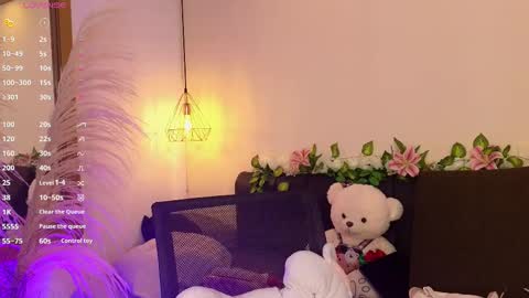 Snapshot of hannah_williams1 chatting on September 2025 07:30:01 PM Hannah Williams online show from September 2025 07:30:01 PM