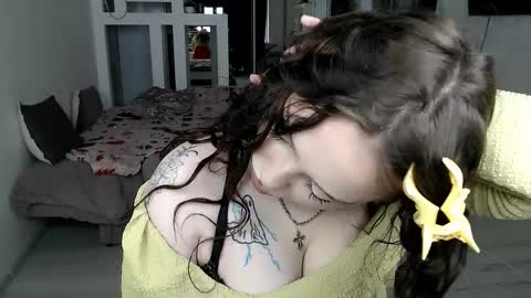 Snapshot of hannah_xxbaby chatting on February 2026 10:44:02 AM Hannah online show from February 2026 10:44:02 AM