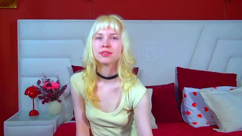 Snapshot of hannahhollis chatting on May 2026 06:20:01 AM Hannah online show from May 2026 06:20:01 AM