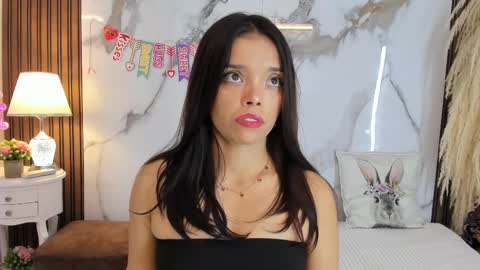 Snapshot of hannahill69 chatting on February 2025 05:41:01 AM Hannahill69 online show from February 2025 05:41:01 AM