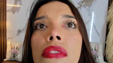 Snapshot of hannahill69 chatting on February 2025 05:00:01 AM Hannahill69 online show from February 2025 05:00:01 AM