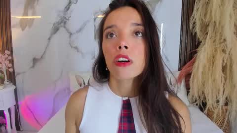 Snapshot of hannahill69 chatting on October 2025 04:43:02 AM Hannahill69 online show from October 2025 04:43:02 AM