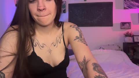 Hannah Taylor online show from February 2026 09:43:01 PM