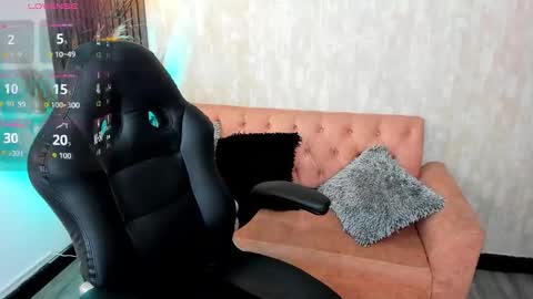 Hanna online show from November 2025 08:29:02 PM