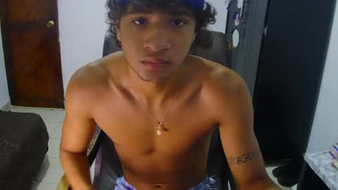 Snapshot of hansel_take chatting on July 2026 04:43:02 PM hansel_take online show from July 2026 04:43:02 PM