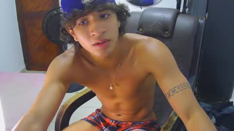 Snapshot of hansel_take chatting on July 2026 09:14:02 PM hansel_take online show from July 2026 09:14:02 PM