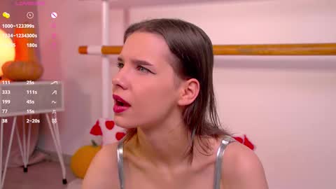 Snapshot of happynewdear chatting on November 2025 01:20:02 AM Evy online show from November 2025 01:20:02 AM