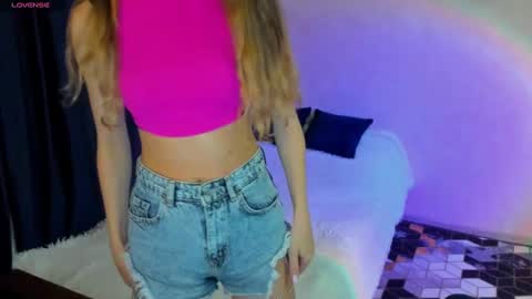 Stephanie online show from December 2024 10:53:01 PM