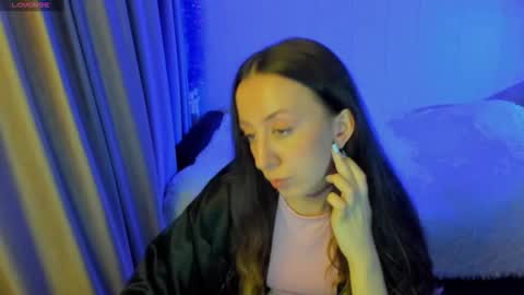 Stephanie online show from November 2025 08:11:02 PM