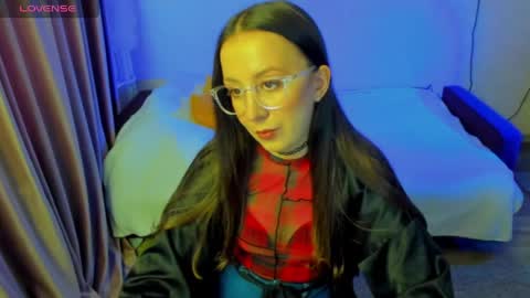 Snapshot of happystephanie chatting on May 2026 04:37:01 PM Stephanie online show from May 2026 04:37:01 PM