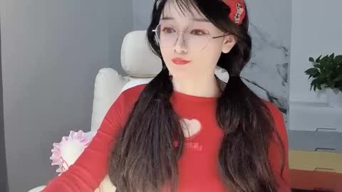 Daisy online show from February 2025 08:15:02 PM