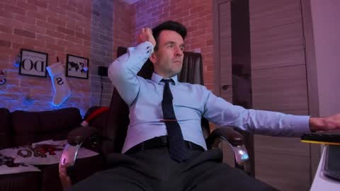 Steve online show from January 2025 01:35:01 PM