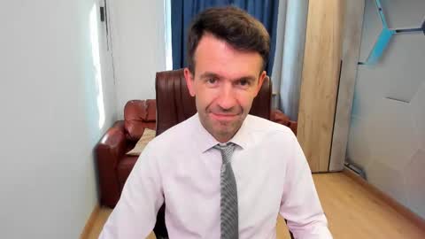 Steve online show from September 2025 12:18:01 PM