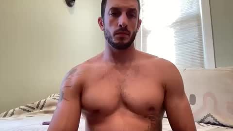 hard_runner_ online show from October 2025 02:40:01 PM