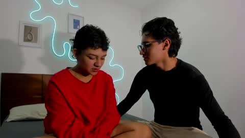 Snapshot of hardcoreheat_ind chatting on May 2026 05:03:02 AM kade and demi independent models online show from May 2026 05:03:02 AM