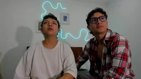 Snapshot of hardcoreheat_ind chatting on May 2026 05:01:02 AM kade and demi independent models online show from May 2026 05:01:02 AM