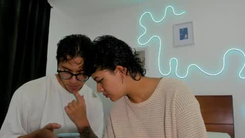 Snapshot of hardcoreheat_ind chatting on May 2026 09:07:01 AM kade and demi independent models online show from May 2026 09:07:01 AM