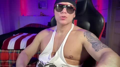 Snapshot of hardmattsteel chatting on March 2025 01:04:01 AM MATTSTEEL - ITALIAN STALLION online show from March 2025 01:04:01 AM