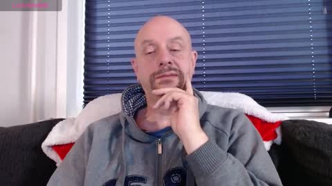 MrLazy online show from January 2025 01:36:02 PM